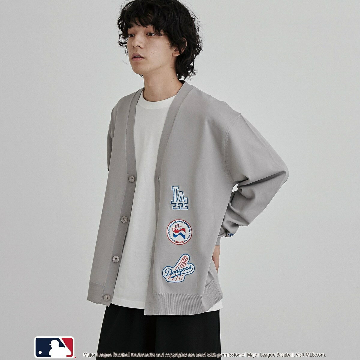 MLB別注 ワッペンVネックカーディガン/コー...の紹介画像3