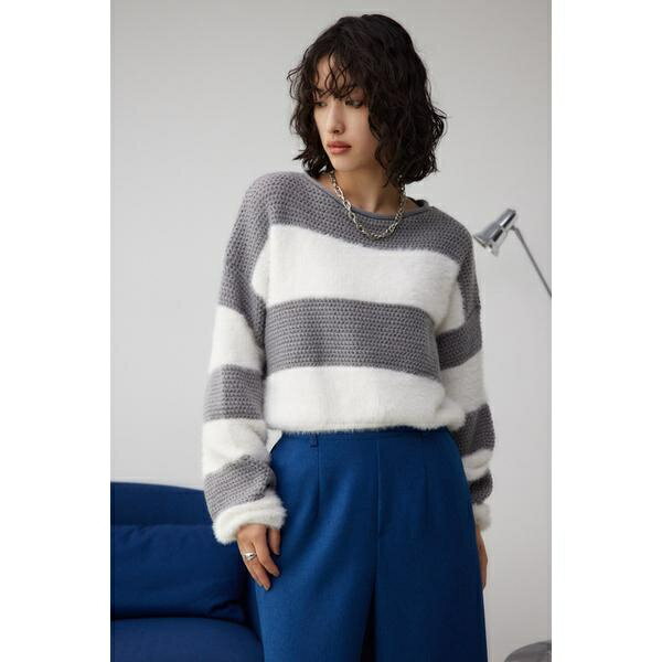 キャミソール ノースリーブ ショート丈 胸パッド タイトフィット スリム 女の子 トップス モダン セクシー 魅惑 アーバン レディース