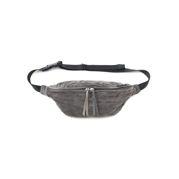 [型番：7884976239]Hender Scheme／エンダースキーマ／pig waist pouch bagpig bagシリーズの新型です。お財布と携帯が入るサイズで、とても軽くちょっとしたお出かけや旅行のサブバッグとしてもご利用いただけます。※革本来の風合いを生かしています。そのため、色のムラやキズなどそれぞれに異なる場合がございます。あらかじめご了承ください。HenderScheme／エンダースキーマ身体的、生物学的に性差を示すセックスに対して、ジェンダーとは、社会的、文化的な性差を意味する。HenderScheme(エンダースキーマ)ではセックスによる性差を尊重しながらも、身なりにおいてジェンダーを介することなく、人間の経験や環境に よって構造化されたジェンダースキーマを超越した概念を提唱する。■カラー：ダークグレー6、カーキF：横/39CM 高さ/14CM マチ/9CM ウエストベルト(調節可)/91CM※(　)で表記されている数字はヌードサイズです。ヌードサイズとは衣服を身につけない身体のサイズです。お客様ご自身の身体サイズと比較してお選びください。 ■素材： （本体）豚革 ■お手入： &nbsp;&nbsp;>>商品のお取り扱い方法 ■原産国： 日本Hender Scheme／エンダースキーマ／pig waist pouch bag／ガーデン（GARDEN）ダークグレー6カーキ画面上と実物では、多少色具合が異なって見える場合がございます。