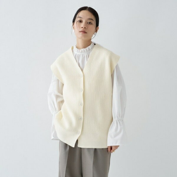 【手洗い可】ミドルゲージニットジレ／クロエンス（cloenc）