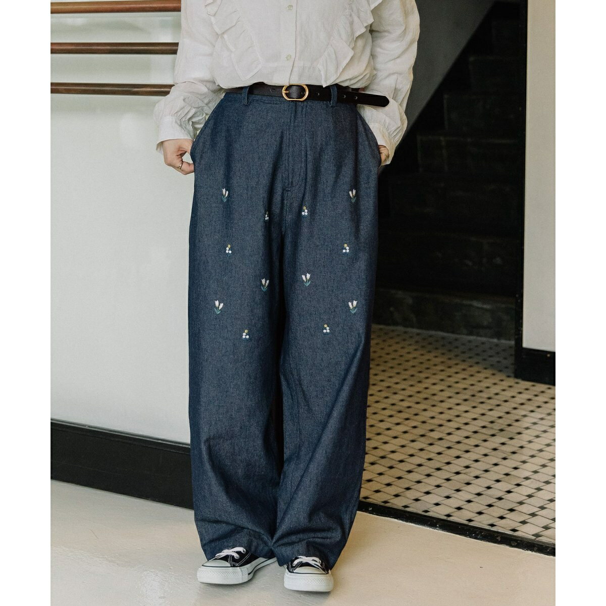 ＜made in INDIA＞ボタニカル刺繍デニムストレートパンツ／プードゥドゥ（POU DOU DOU）
