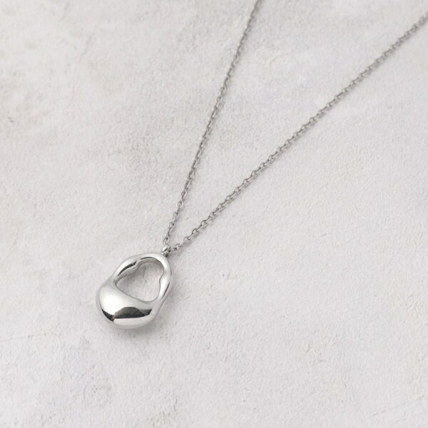 【ステンレス】メタルワントップネックレス／グローブ（grove）