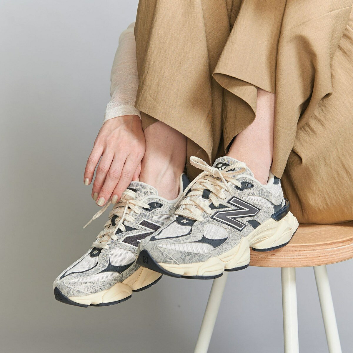 ＜New Balance＞U9060 パイソン/スニーカー／ビューティー＆ユース ユナイテッドアローズ（BEAUTY＆YOUTH）のサムネイル