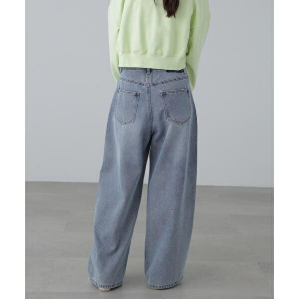 スタッズ付きタックワイドデニムパンツ／フリーズマート（Free's Mart）