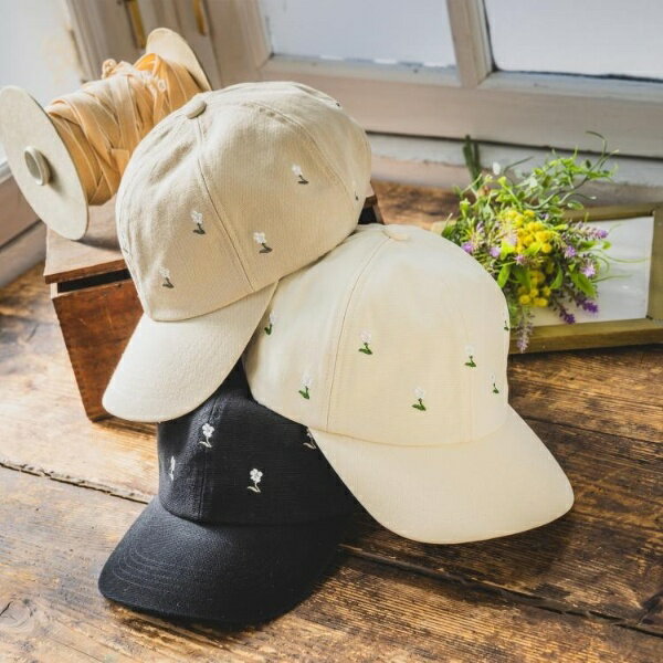 【抗菌防臭／手洗い可／サイズ調整可】フラワー刺繍キャップ／イッツデモ（ITS'DEMO）
