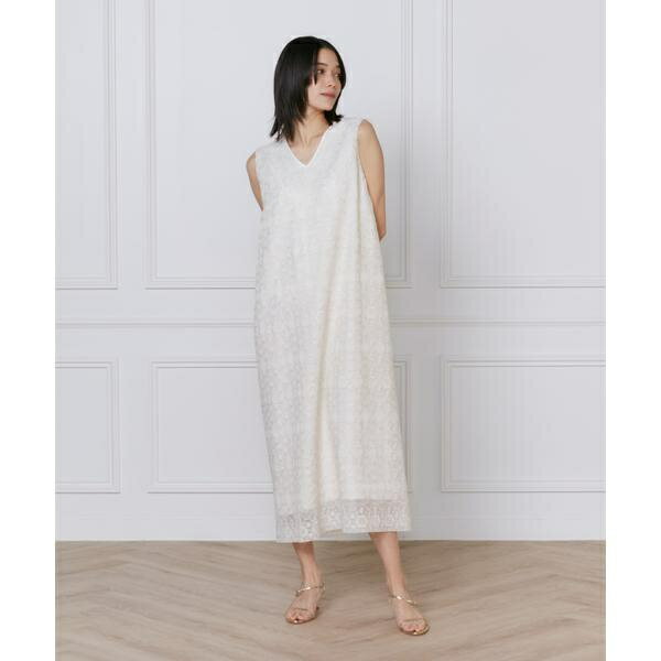 幾何学柄レースドレス／イネド（INED）