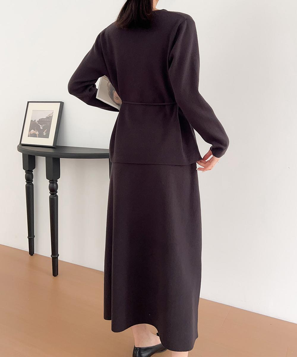 セットアップ　長袖ニット＆フレアスカート／ディケイドクラシック（DECADE CLASSIC）