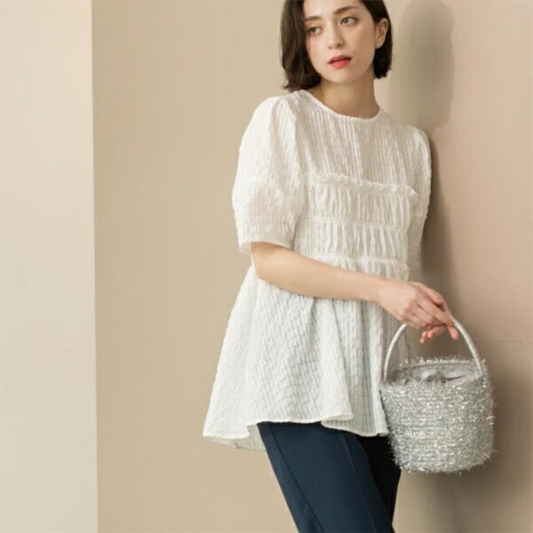 シャーリングペプラムブラウス【洗濯機洗い可】／オペークドットクリップ（OPAQUE.CLIP）のサムネイル