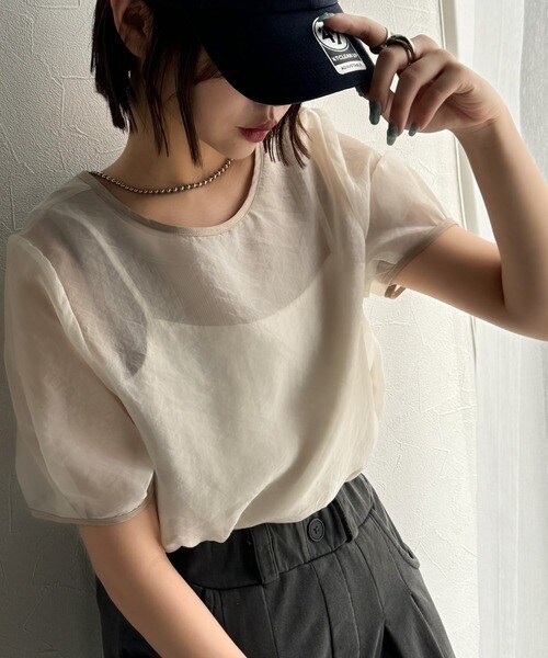 これ一枚で洗練スタイルの完成。キャミドッキングシアーブラウス（半袖）／クラシカルエルフ（Classical Elf）