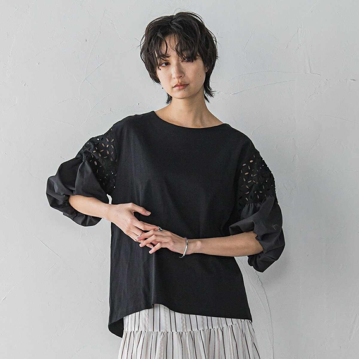 【WEB限定】刺繍レーススリーブプルオーバー≪洗濯機で洗える≫／メイソングレイ（MAYSON GREY）のサムネイル