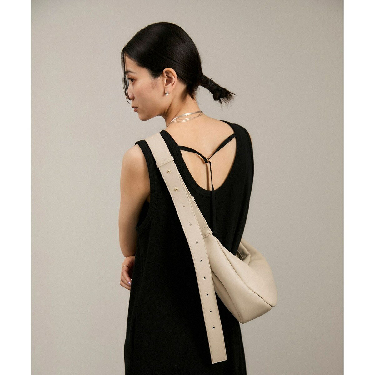 【WEB限定】スプリットレザームーンショルダー／サロン アダム エ ロペ（SALON adam et rope' ）