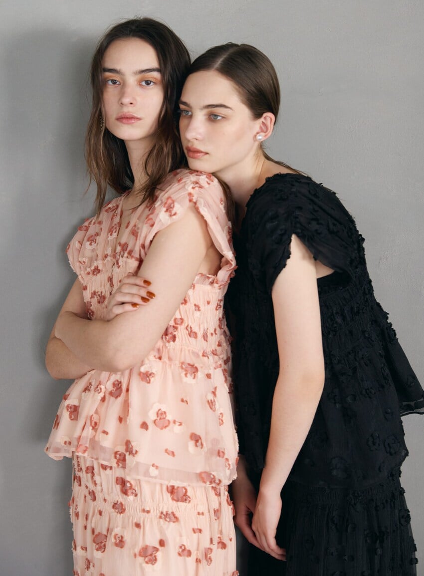 カットジャガードシャーリングブラウス／コエル（COEL）