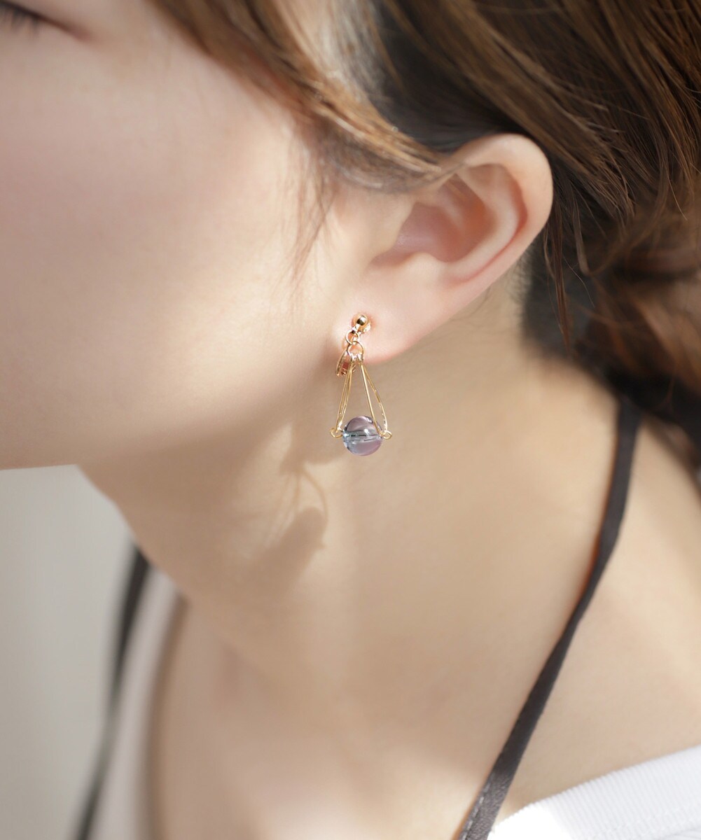 クリアカラースフィアドロップイヤリング／アネモネ（ANEMONE）