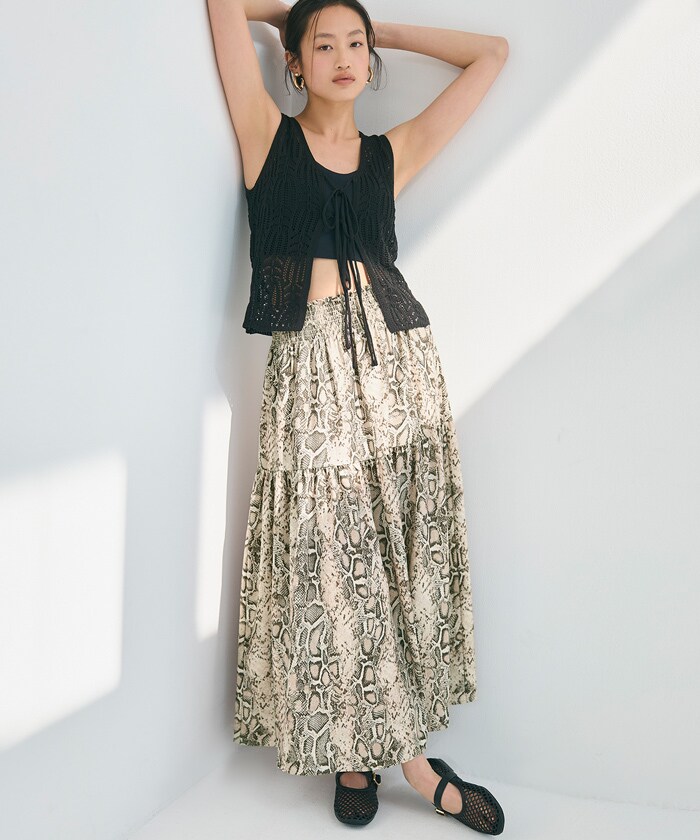 サテンパイソンスカート　／コカ（coca）のサムネイル