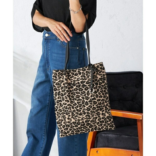 フラップアニマルA4トート／アー・ヴェ・ヴェ（a.v.v）