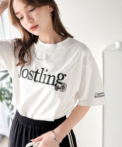 ナチュラルな中に、さりげない華。綿100％ロゴ×フラワー刺繍ビッグTシャツ（半袖）／クラシカルエルフ（Classical Elf）