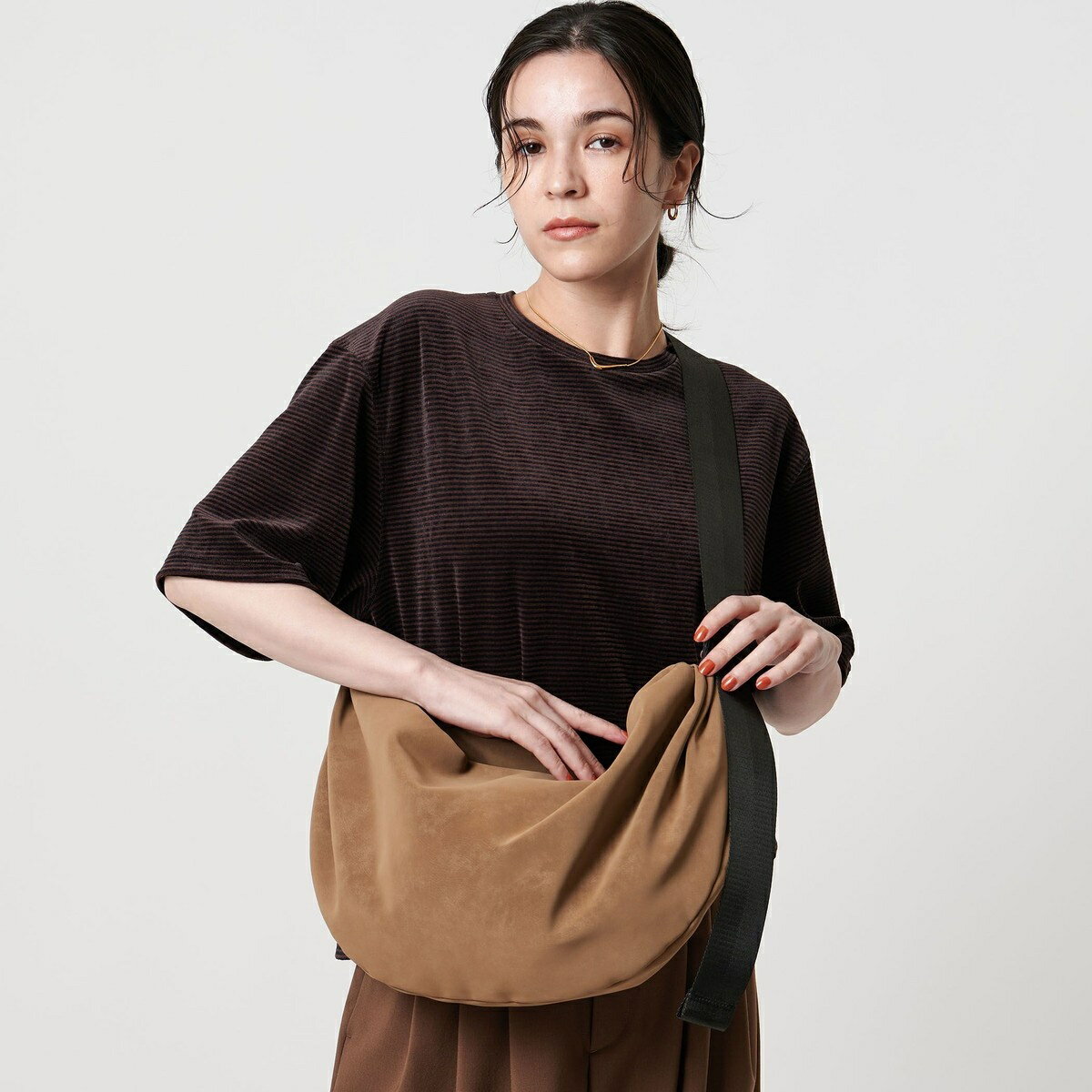 ギャザー ラウンド ショルダーバッグ／ビューティー＆ユース ユナイテッドアローズ（BEAUTY＆YOUTH）