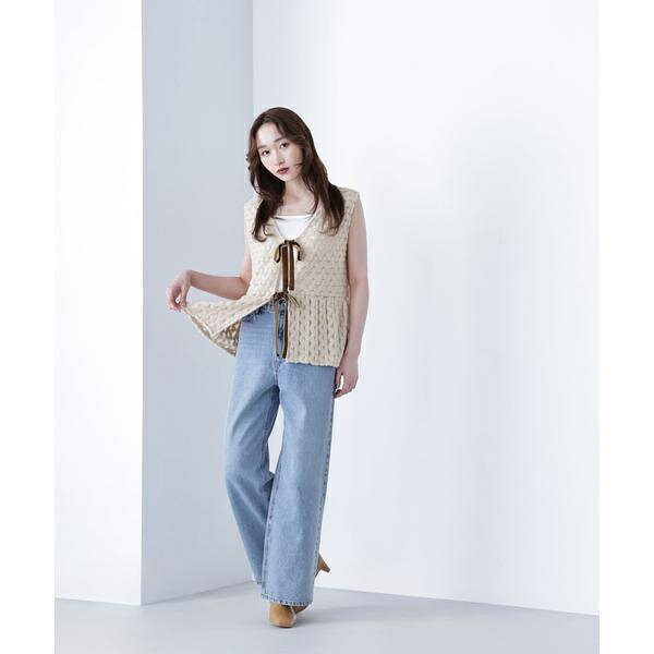 フェザーレースジレ／ナチュラルビューティーベーシック（NATURAL BEAUTY BASIC）
