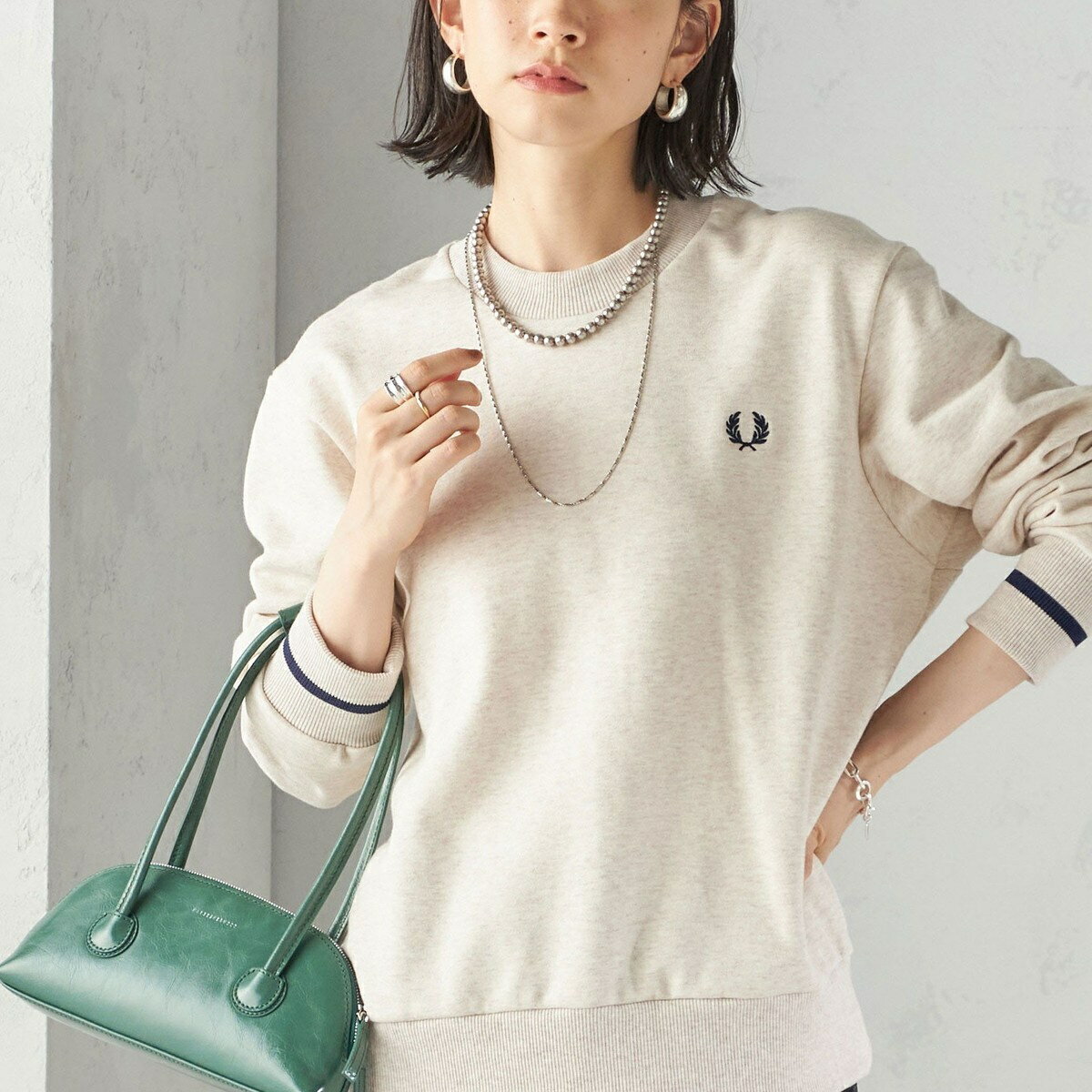 【SHIPS別注】FRED PERRY: SINGLE TIPPED SWEAT／シップス（SHIPS）のサムネイル