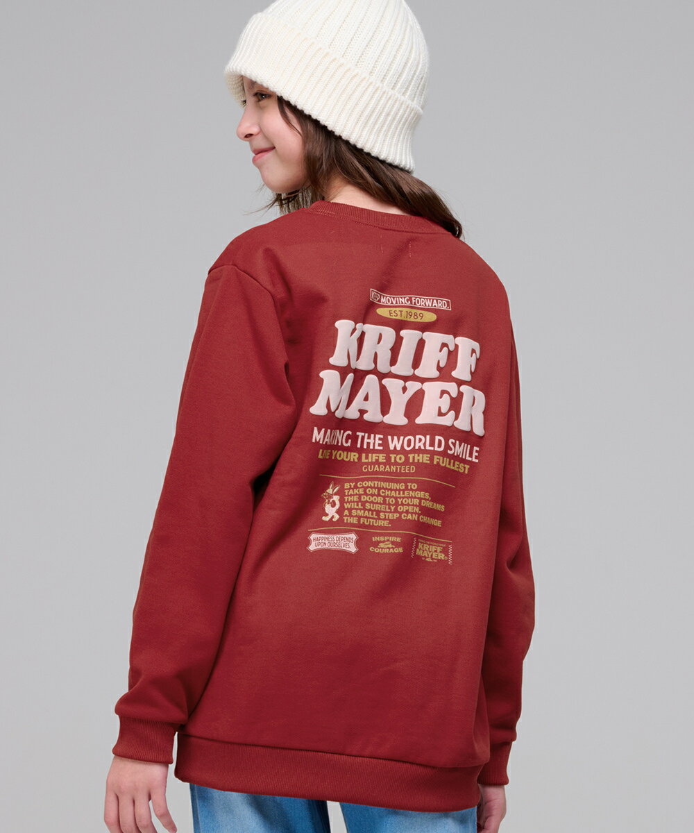 [型番:J2527833]《KRIFF MAYER　2025秋冬アイテム「裏起毛クルー(クリフラビット)」》ふんわりとした柔らかい肌ざわりで、お子さまにも気持ちよく着ていただけるクルーネックのスウェットです。裏地はしっかりと起毛されており、保温性もばっちり。寒い日のお出かけや通学にも安心して着せられます。繊維の特性により、洗濯後も乾きやすく、冬場のお洗濯にも適しています。保護者の方にも嬉しい、お手入れのしやすさです。同じデザインでレディースサイズ（品番:W2527818)もご用意しているので、親子でお揃いコーデも楽しめます。背中には、ちょっぴり大人っぽい雰囲気の中に、人気のクリフラビットを取り入れた遊び心のあるグラフィックが施されています。小学校低学年〜高学年の、キッズ〜ジュニアサイズに加え、メンズSサイズ以下だけどキッズの160cmでもない。。。そんな微妙な時期のお子様に対応する170cmまで！-------------------------シルエット：スタンダード生地の厚さ：普通透け感：なし伸縮性：ありケア方法：洗濯機洗い可（ネット使用）-------------------------　■カラー：5色展開サイズバスト着丈ゆき丈12077．050．558．513082．055．062．014086．058．566．515090．061．070．016097．065．576．5170101．068．081．5※(　)で表記されている数字はヌードサイズです。ヌードサイズとは衣服を身につけない身体のサイズです。お客様ご自身の身体サイズと比較してお選びください。 ■素材： 本体: ポリエステル85%、 綿15% リブ: ポリエステル95%、 ポリウレタン5% ■お手入： 洗濯機&nbsp;&nbsp;>>商品のお取り扱い方法 ■原産国： 中国【裏起毛で暖かい！】クルー スウェット クリフラビット 120cm〜170cm／クリフメイヤー（KRIFF MAYER）NATURALCHARCOALBROWNREDMULTI-COL画面上と実物では、多少色具合が異なって見える場合がございます。