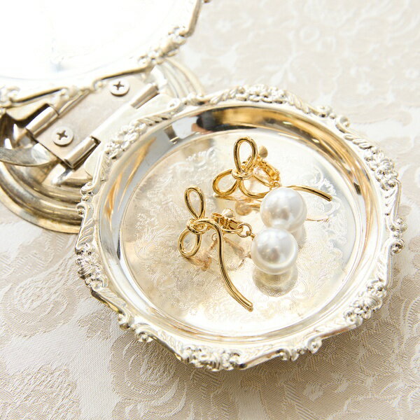 ノットリボンイヤリング／ローズティアラ（Rose Tiara）