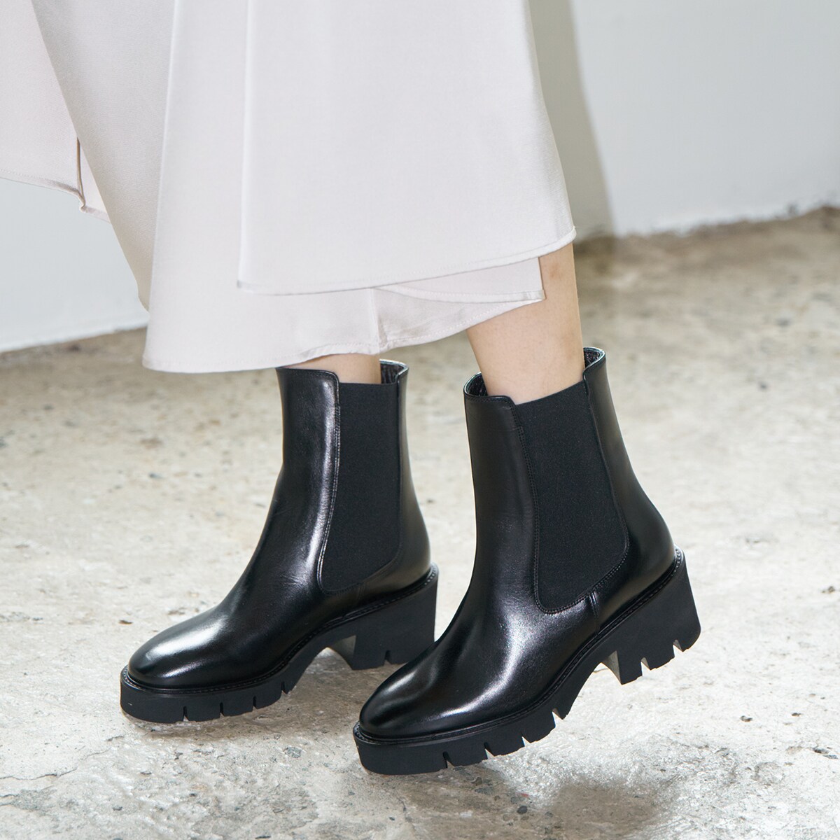 LUCA GROSSI◆6.2cmヒール◆ラウンドトウミドルヒールサイドゴアブーツ／ルカ グロッシ（Luca Grossi）