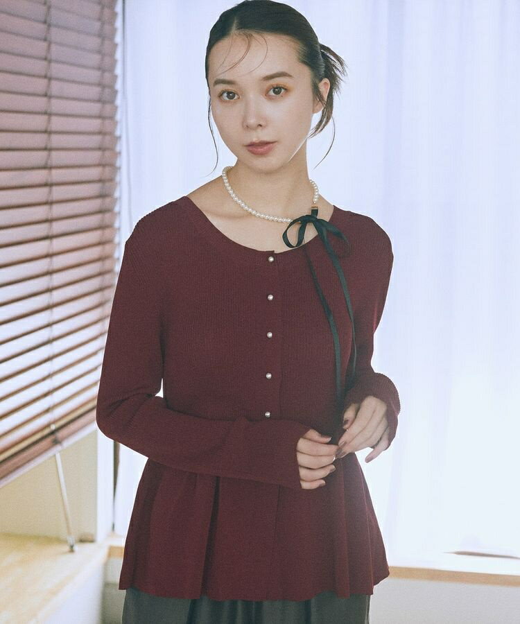 ペプラムニットカーディガン／アースミュージック＆エコロジー（earth music＆ecology）