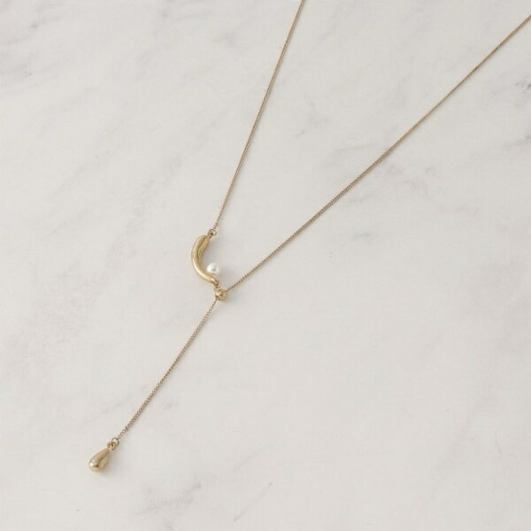 三日月メタルパール調スライドネックレス／グローブ（grove）