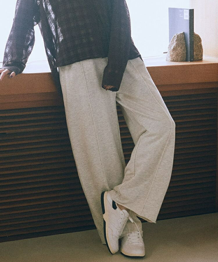 センターシームタックスウェットパンツ／アースミュージック＆エコロジー（earth music＆ecology）