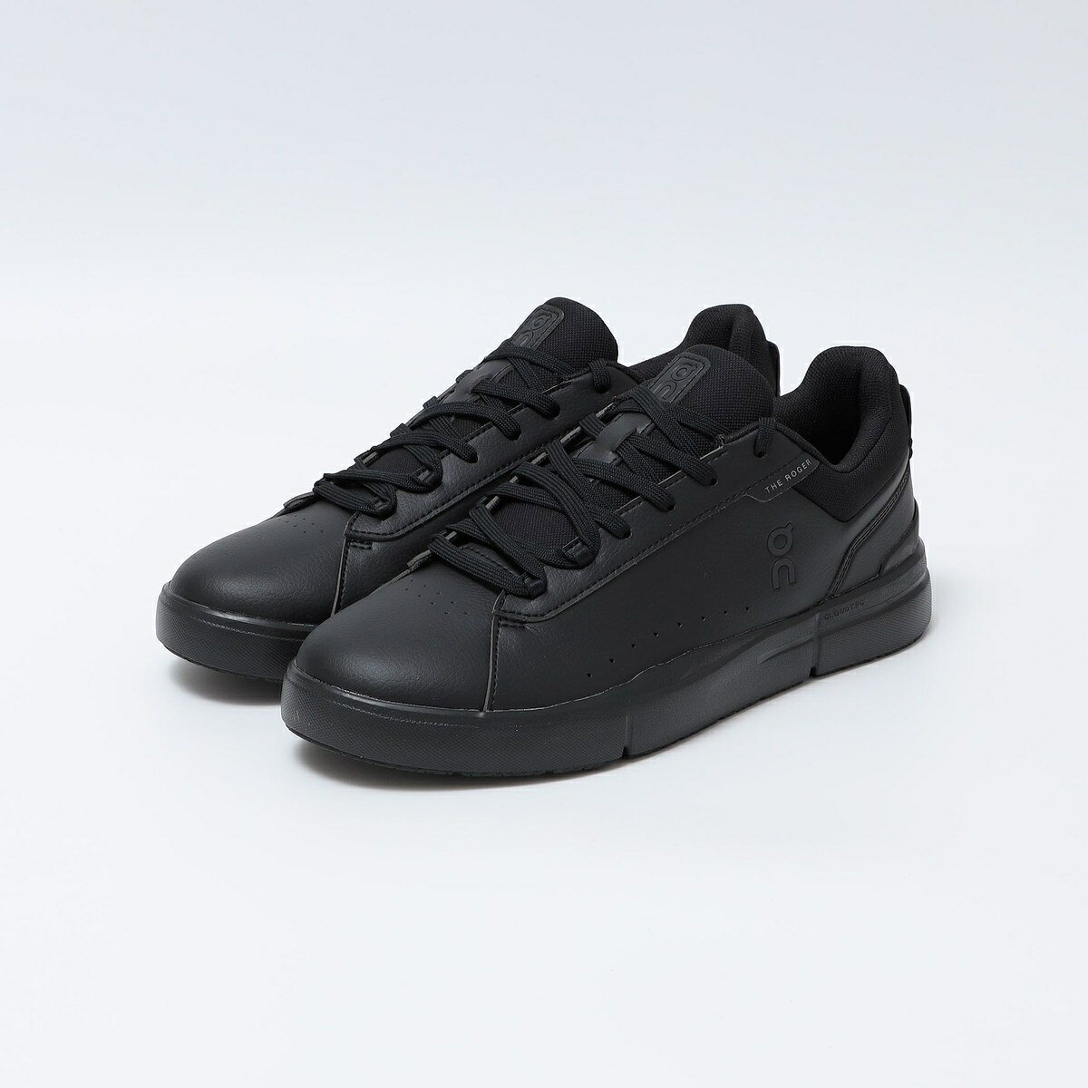 On: THE ROGER Advantage／シップス（SHIPS）