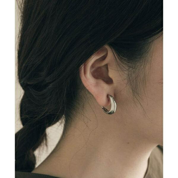 リッタイメタルフープイヤリング／スメリー（SMELLY）