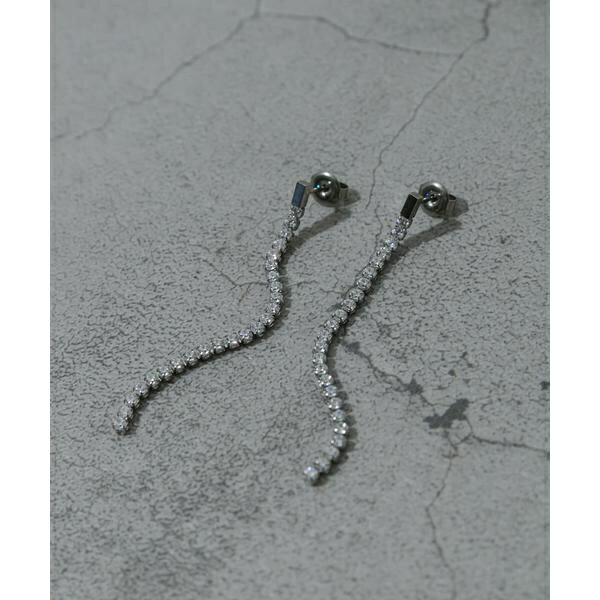 ステンレスビジューチェーンピアス／スメリー（SMELLY）