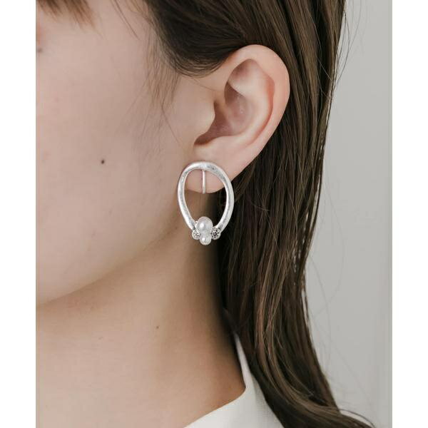 メタルサークルパールイヤリング／スメリー（SMELLY）