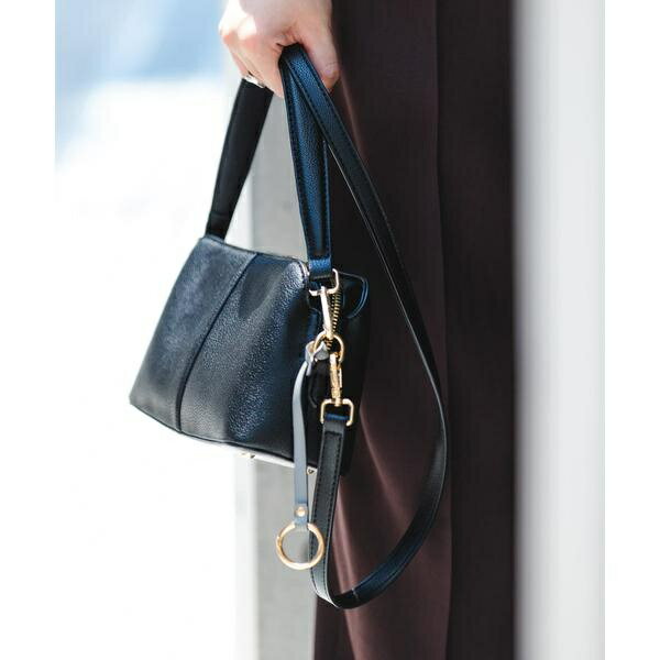 センターステッチショルダーバッグ／ロデスコ（RODE SKO）