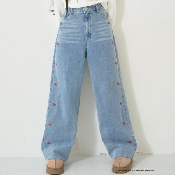 【サンリオキャラクターズ】刺しゅうデニムパンツ／ラブトキシック（Lovetoxic）のサムネイル