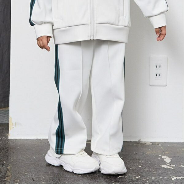 �ڥ��åȥ��åײ�ǽ�ۥ����ɥ饤�󥿥å��ѥ�ġ��ӡ��롼���b.ROOM��