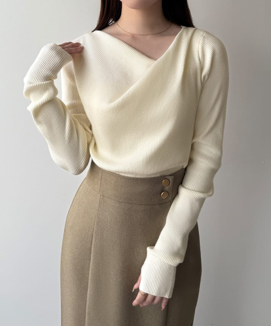 mipiarl 　フィンガーホールドレープニットトップス／ミピアール（mipiarl）