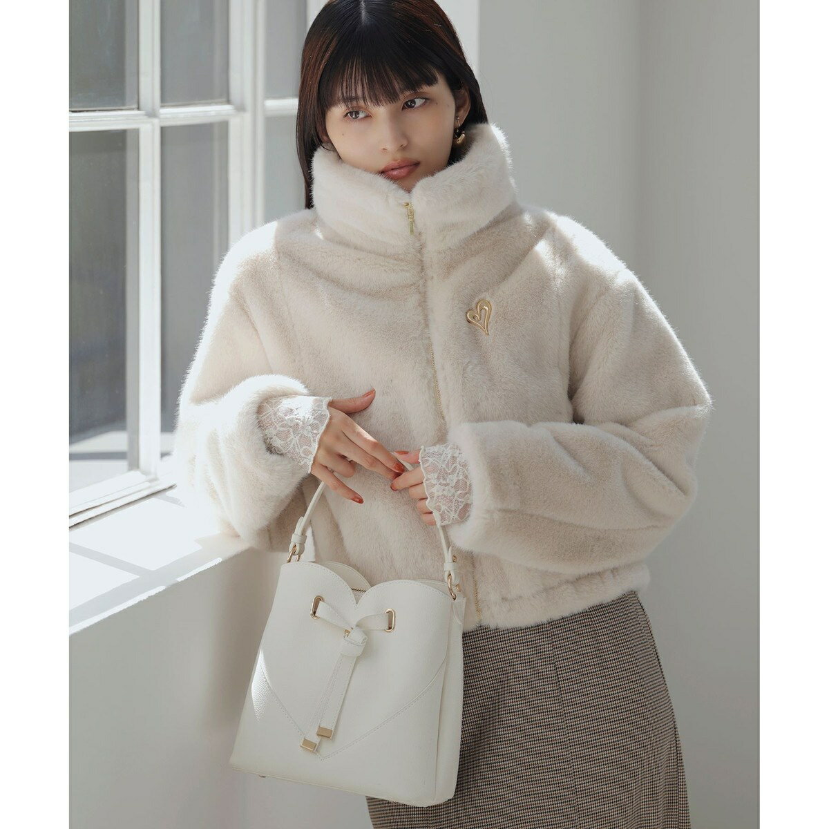 ブローチ付きアソートファーブルゾン／ビス（VIS）