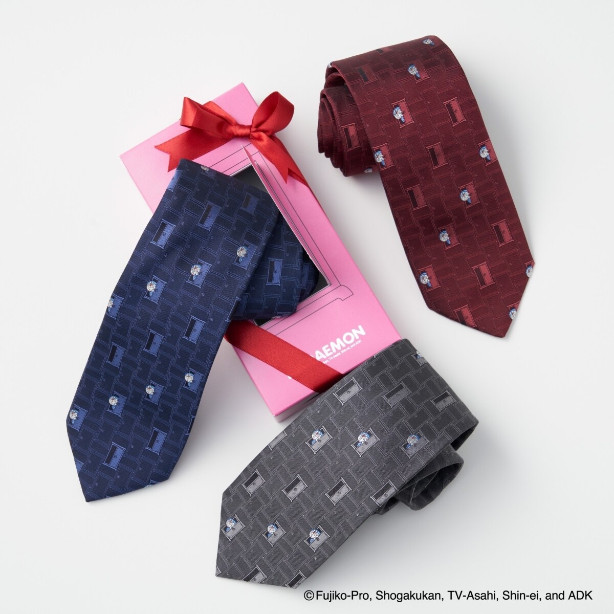 【ネクタイ】ドラえもん｜どこでもドア／ドラえもん（DORAEMON）