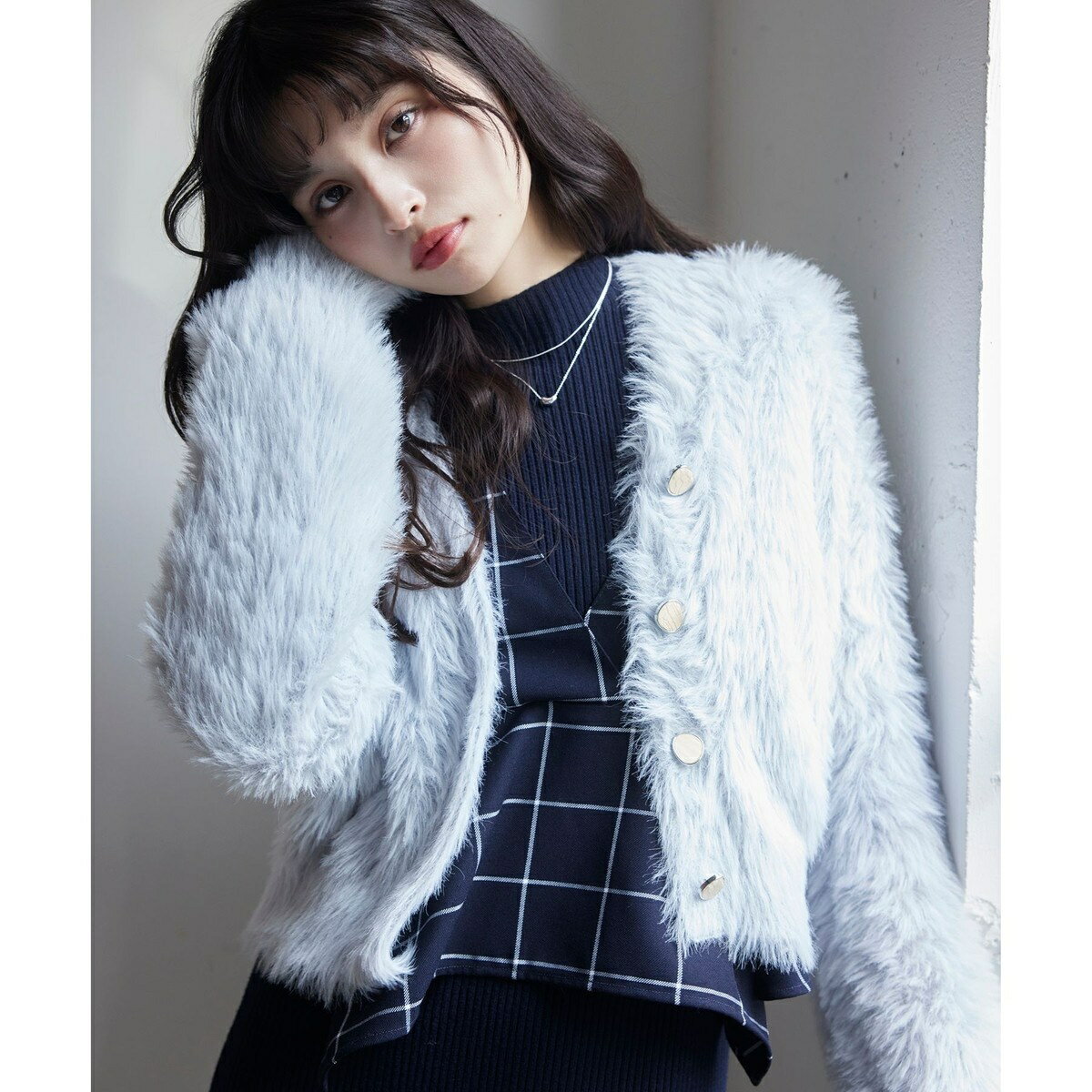 ラビットファーVネックカーディガン/イージーケア・WEB限定カラー／ビス（VIS）