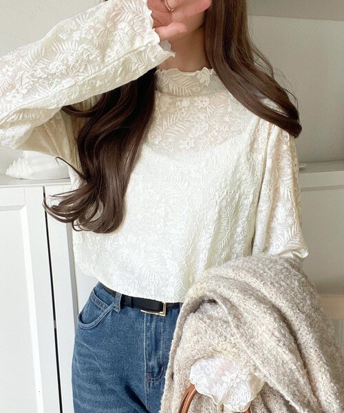 【25AW新作】透け感で魅せる、秋の上品レイヤード。プチハイネック花柄レースメロウトップス（長袖）／クラシカルエルフ（Classical Elf）