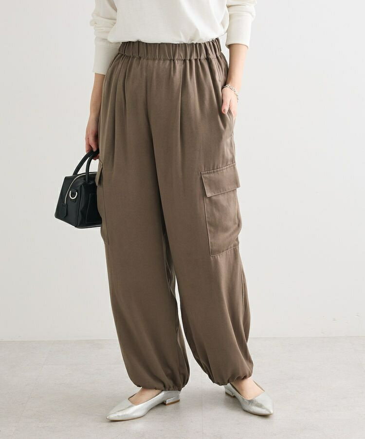 サテンカーゴパンツ／グリーンパークス（Green Parks）