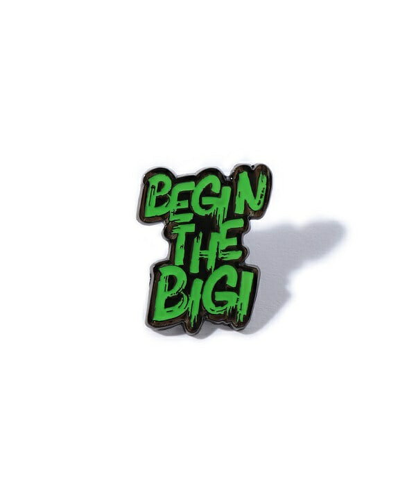 BEGIN THE BIGI 50th Anniv スローガンピンバッジ／メンズビギ（MEN'S BIGI）