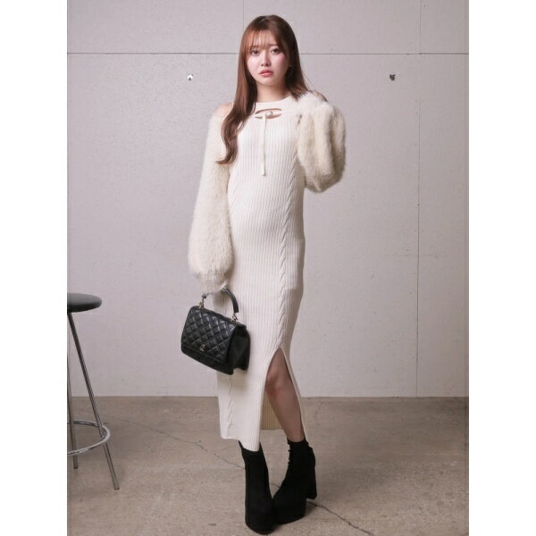 デコルテオープンドッキングニットワンピース／リップサービス（LIPSERVICE）