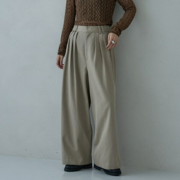 タックワイドパンツ／ギャレスト（GALLEST）