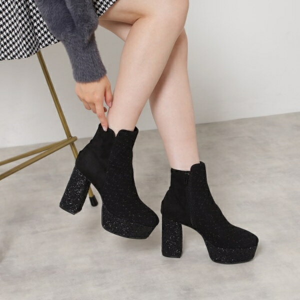 【ラク盛り／ショートブーツ】リピーター続出／脚長美脚 3連バックリボングリッターヒールショートブーツ／エスペランサ（ESPERANZA）