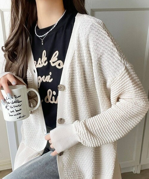 【2025AW新作】ゆるっと羽織って、即こなれ見え。表面変化ブークレニットカーディガン／クラシカルエルフ（Classical Elf）