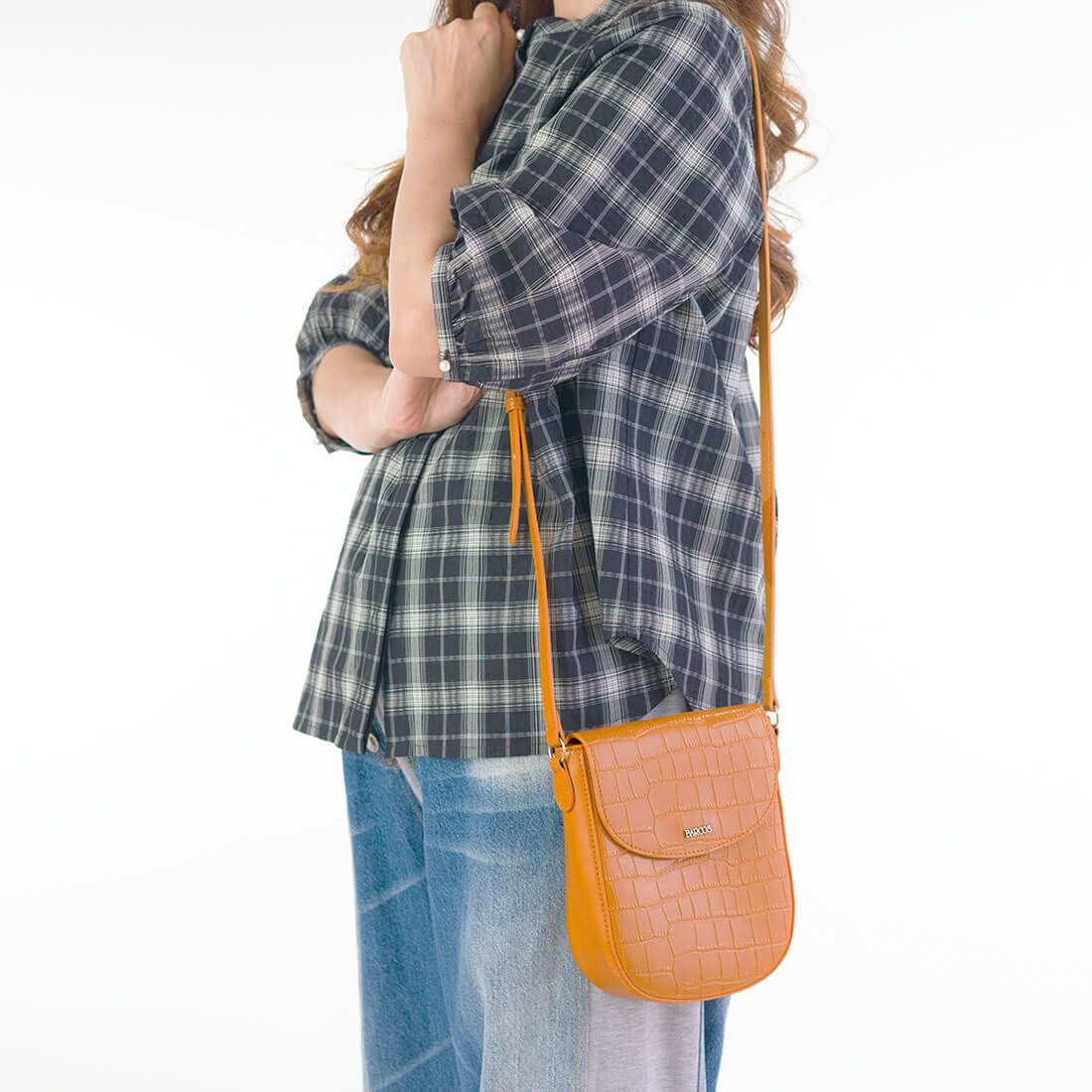 【BARCOS/バルコス】クロコ調型押しポシェット／バルコス（BARCOS）