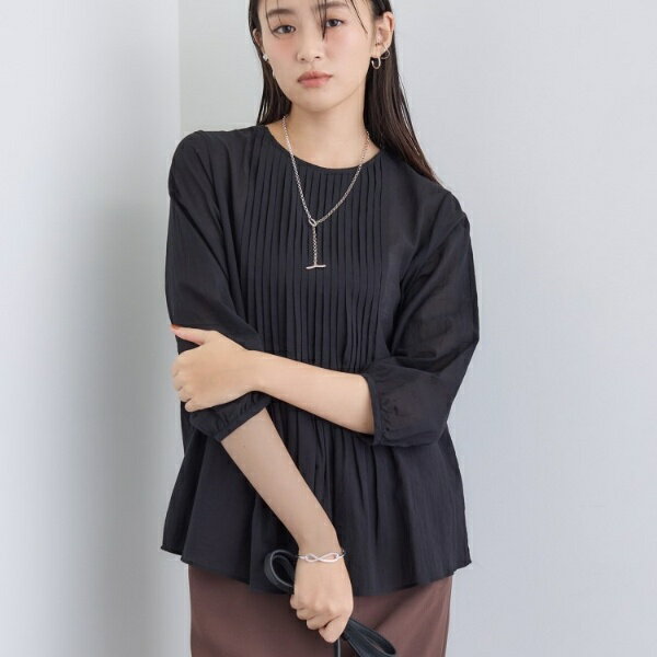 【コットン100％】タックシアーブラウス／インディヴィ（INDIVI）