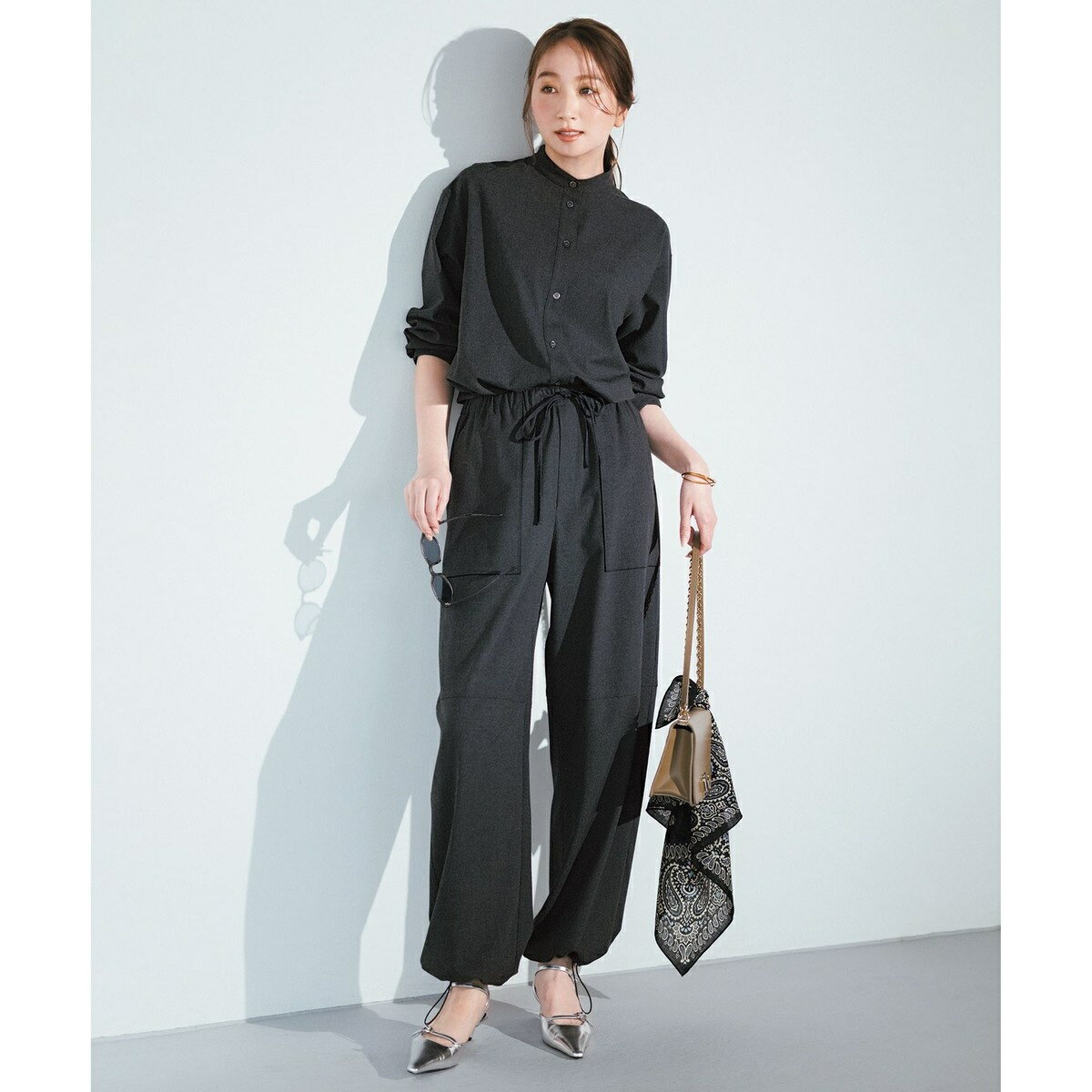 ライトフランネル イージーパンツ／アンフィーロ（UNFILO）のサムネイル